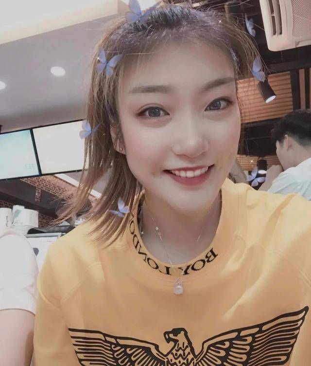 精品一二区